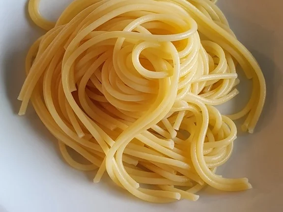 Rezept: Spaghetti (Teil 2) plus Sosse und Hackfleisch Bild Nr. 15781 Spaghetti (Teil 2) plus Sosse und Hackfleisch - Rezept - Bild Nr. 15781