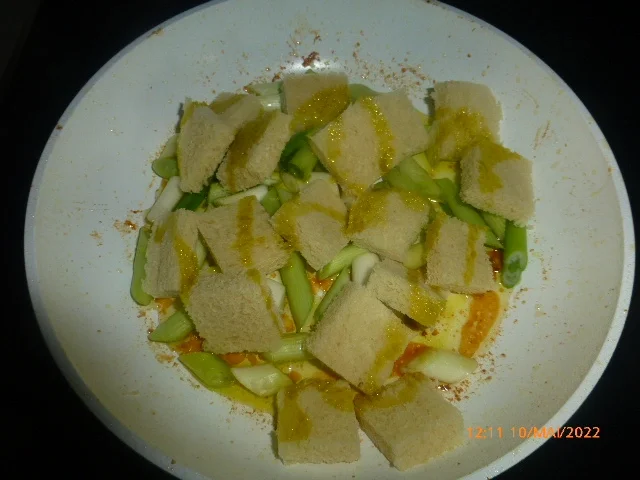 Hähnchensalat mit Burrata und Pesto - Rezept - Bild Nr. 15778