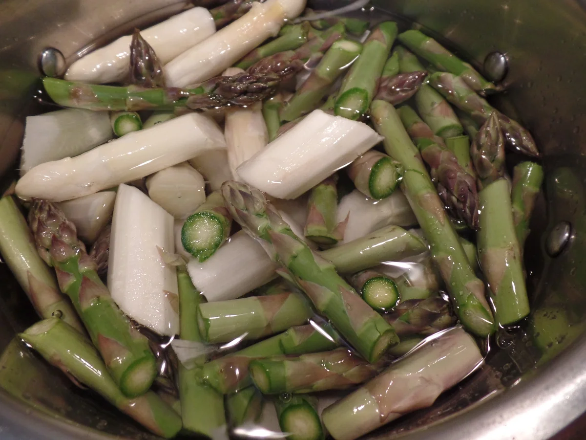 Spargel-Flammkuchen - Rezept - Bild Nr. 15780