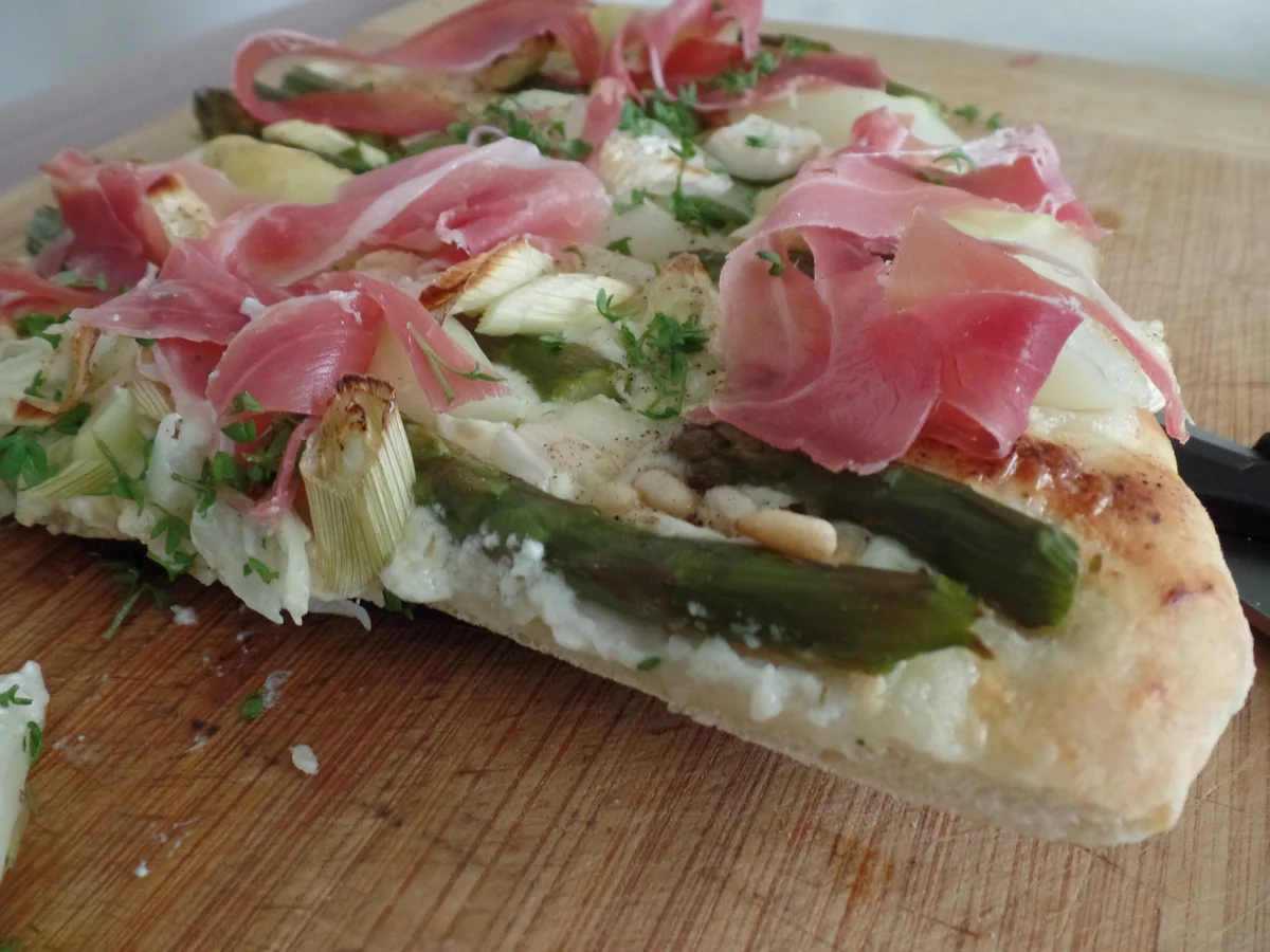 Spargel-Flammkuchen - Rezept - Bild Nr. 15791