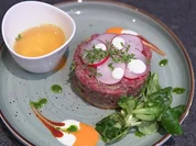 Rindertatar-Torte mit Kartoffeltaler - Rezept - Bild Nr. 15775