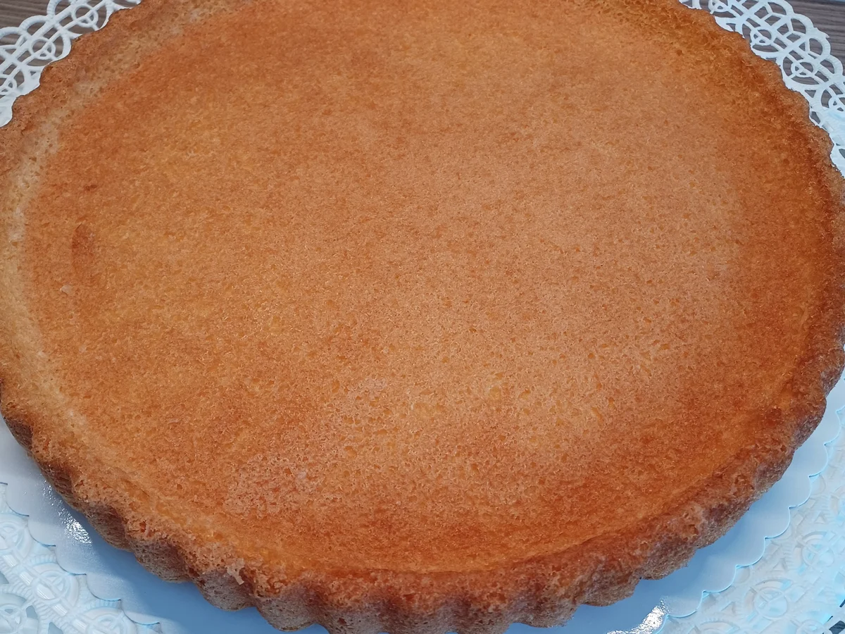 Schmand-Torte mit Erdbeeren in unterschiedlichen Texturen - Rezept - Bild Nr. 15776