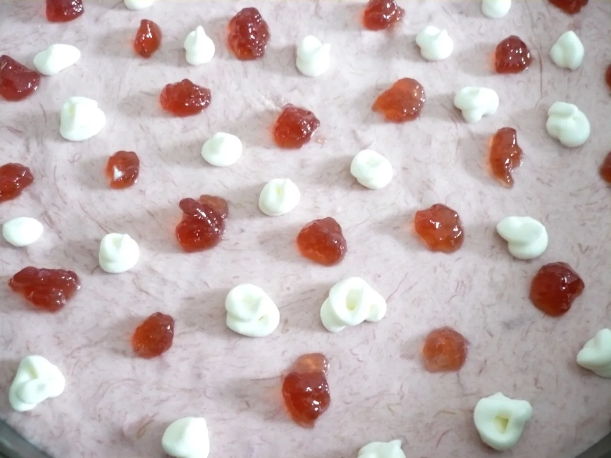 Rhabarber - Sahne - Torte - Rezept - Bild Nr. 15810