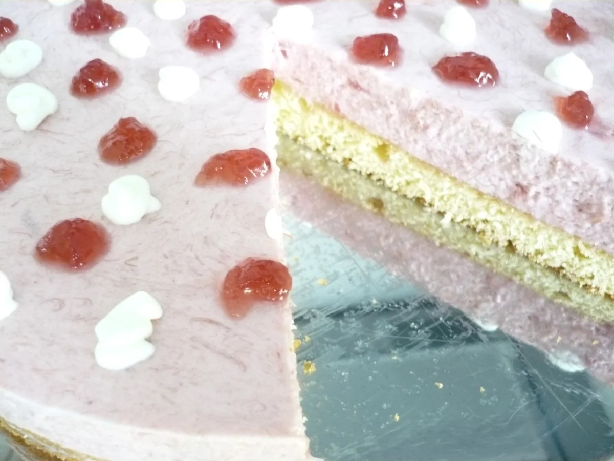 Rhabarber - Sahne - Torte - Rezept - Bild Nr. 15811