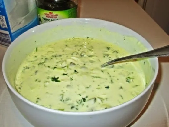 Rezept: Bouletten, Kartoffelsalat und Erdbeeren - zur kochbar Challenge Mai 2022 Bild Nr. 15810 Bouletten, Kartoffelsalat und Erdbeeren - zur kochbar Challenge Mai 2022 - Rezept - Bild Nr. 15810