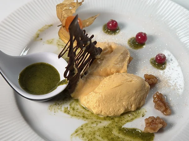 Rezept: Sanddorn-Joghurt mit Minzpesto Bild Nr. 15811 Sanddorn-Joghurt mit Minzpesto - Rezept - Bild Nr. 15811