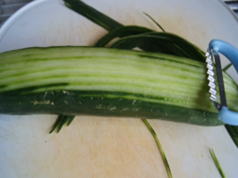 Schneller Gurkensalat - Rezept - Bild Nr. 4