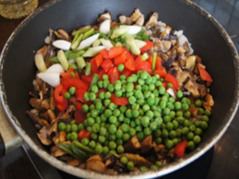 Nudel-Gemüse-Waldpilz-Pfanne - Rezept - Bild Nr. 7