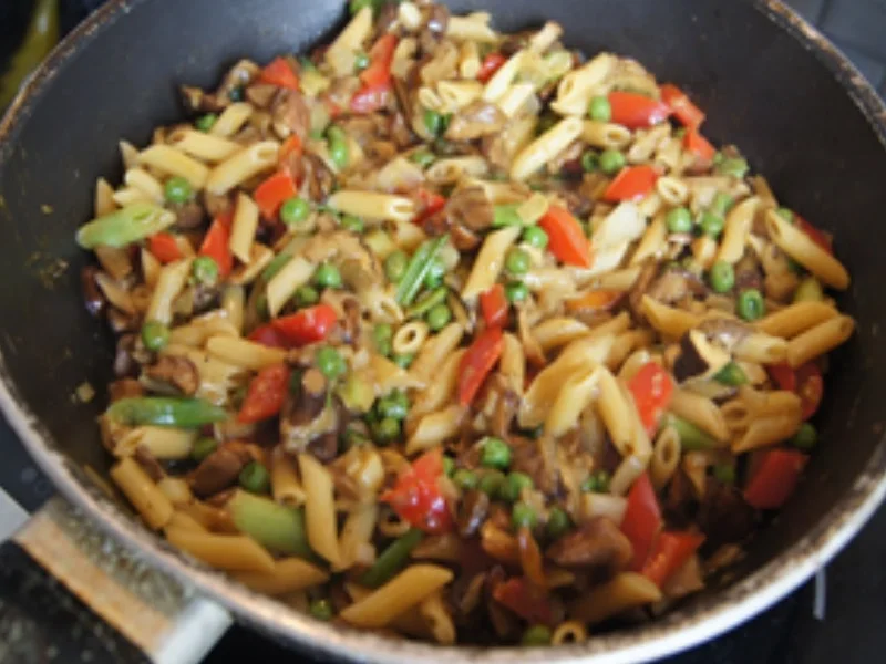 Nudel-Gemüse-Waldpilz-Pfanne - Rezept - Bild Nr. 11