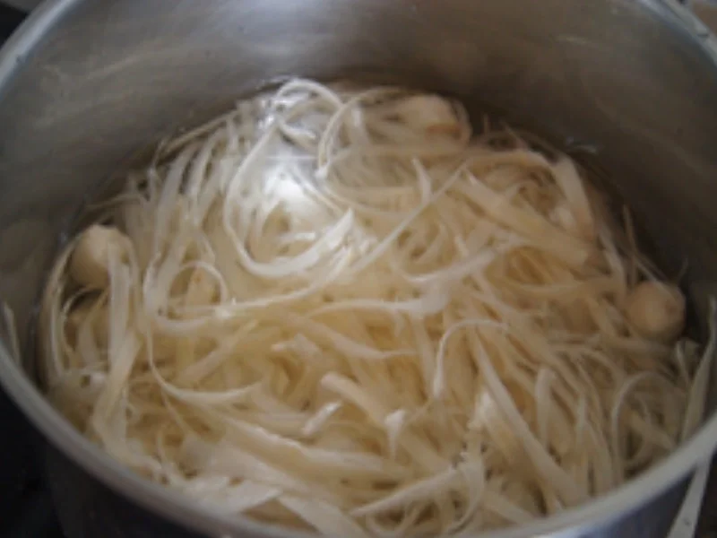 Spargel mit Joghurt-Chili-Sauce, Chicken Nuggets und Kartoffel Wedges - Rezept - Bild Nr. 4