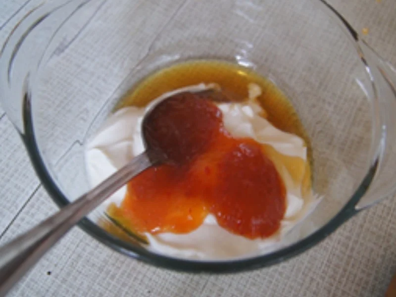 Spargel mit Joghurt-Chili-Sauce, Chicken Nuggets und Kartoffel Wedges - Rezept - Bild Nr. 5