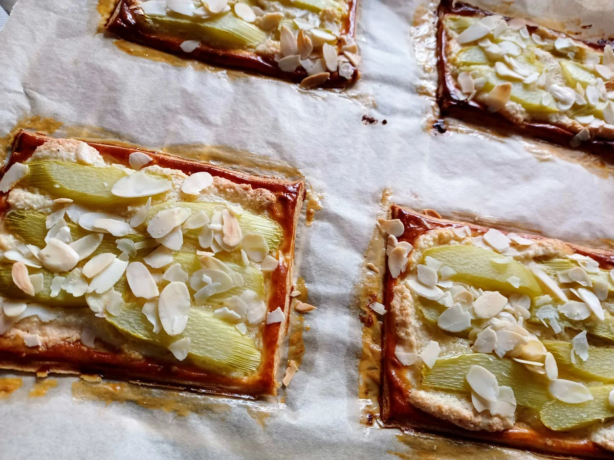 Sandwich-Rollen und Rhabarber-Tarte zur kochbar Challenge Mai 2022 - Rezept - Bild Nr. 15824