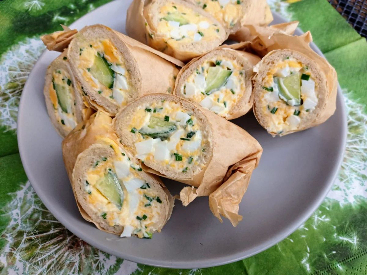 Sandwich-Rollen und Rhabarber-Tarte zur kochbar Challenge Mai 2022 - Rezept - Bild Nr. 15835