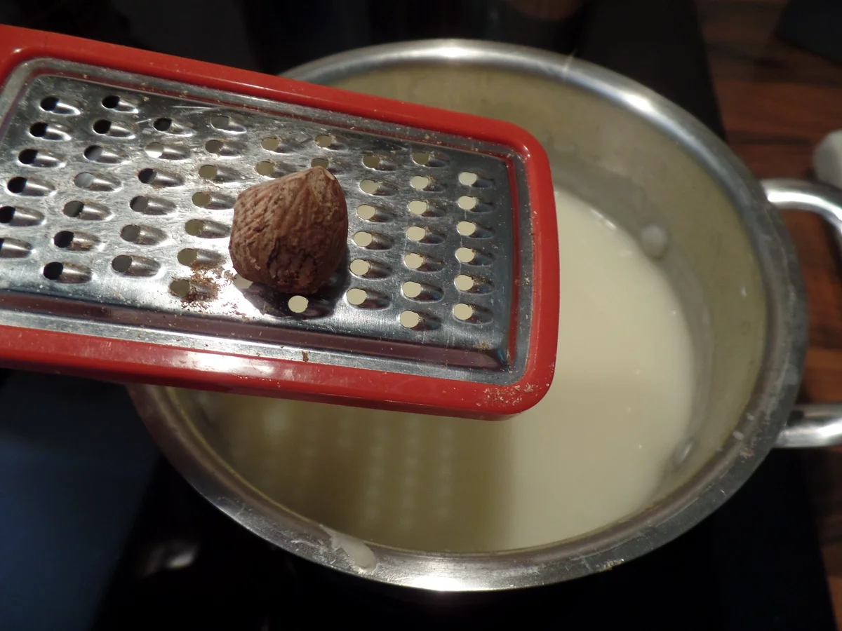 Rezept: Spargelcreme-Suppe aus Spargelschalen Bild Nr. 15839 Spargelcreme-Suppe aus Spargelschalen - Rezept - Bild Nr. 15839