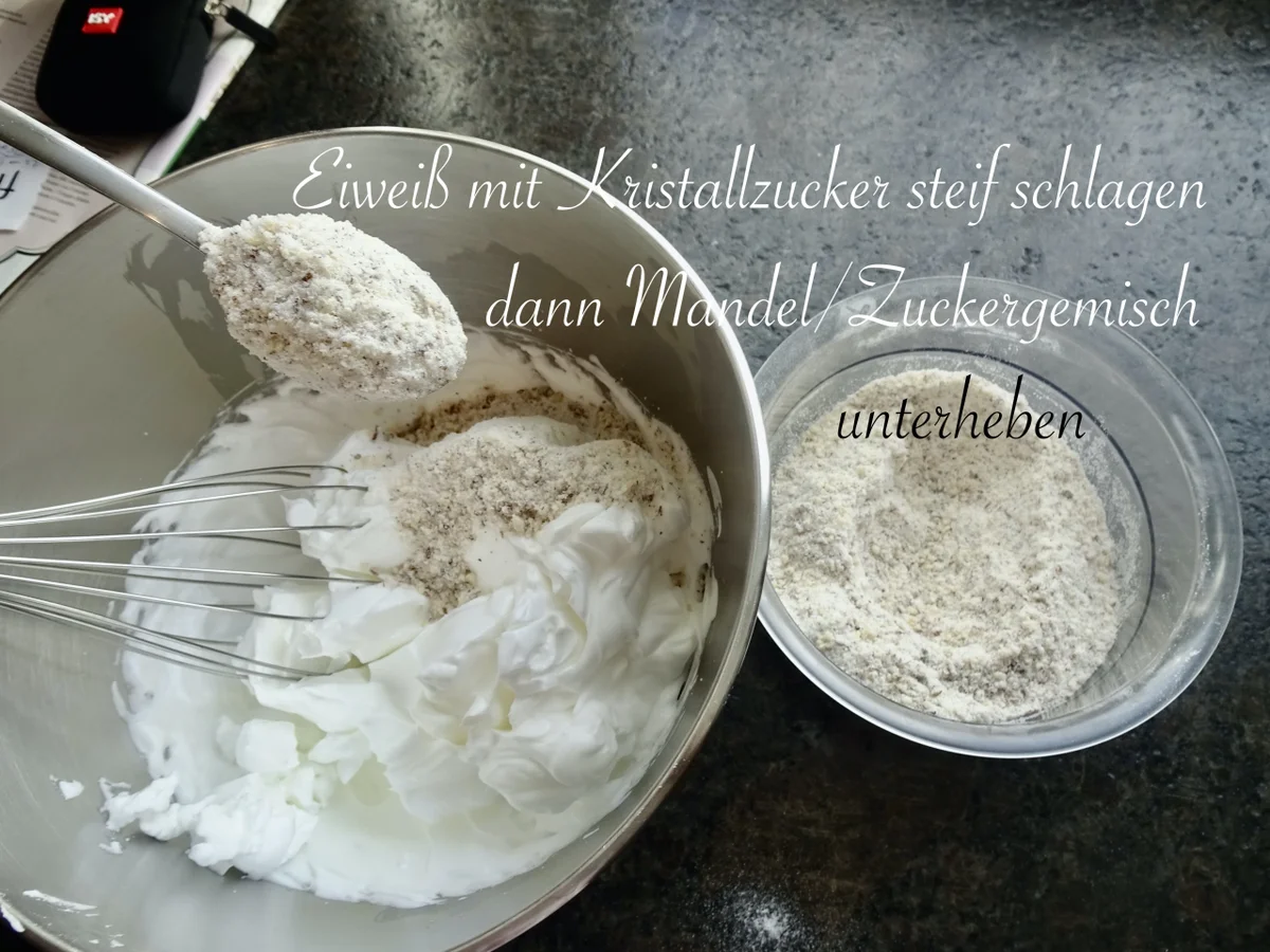 Rezept: Mandel Dacquoise mit feiner Kaffeecreme gefüllt Bild Nr. 15832 Mandel Dacquoise mit feiner Kaffeecreme gefüllt - Rezept - Bild Nr. 15832