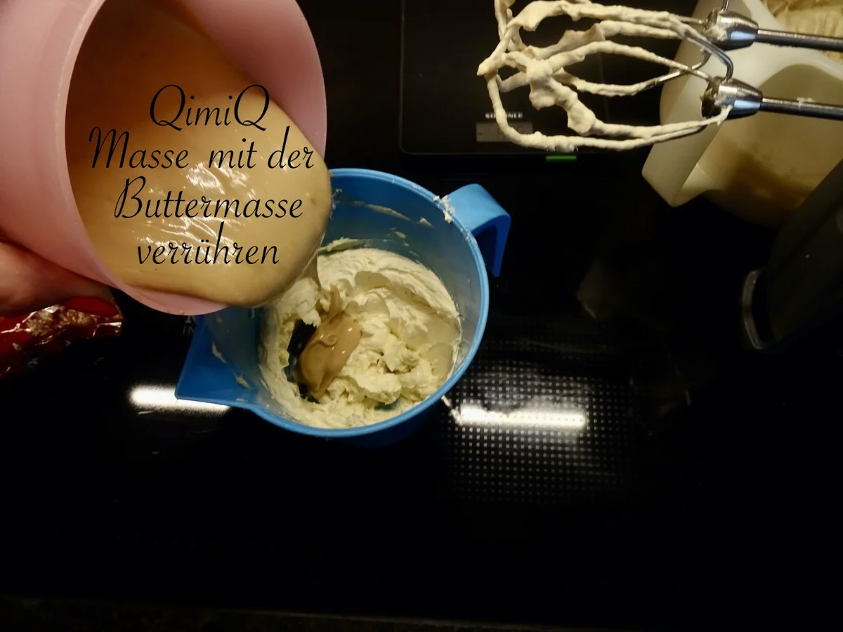 Rezept: Mandel Dacquoise mit feiner Kaffeecreme gefüllt Bild Nr. 15831 Mandel Dacquoise mit feiner Kaffeecreme gefüllt - Rezept - Bild Nr. 15831