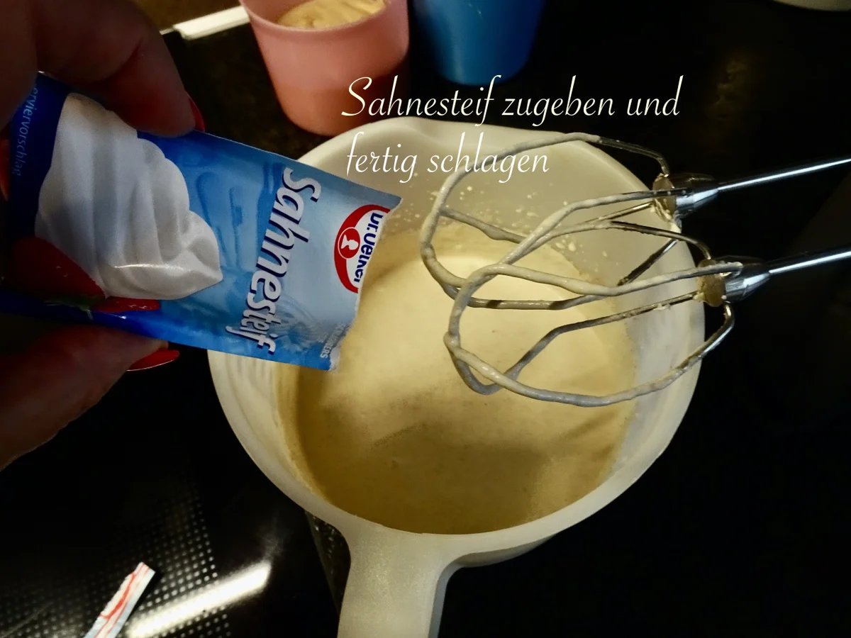 Rezept: Mandel Dacquoise mit feiner Kaffeecreme gefüllt Bild Nr. 15841 Mandel Dacquoise mit feiner Kaffeecreme gefüllt - Rezept - Bild Nr. 15841