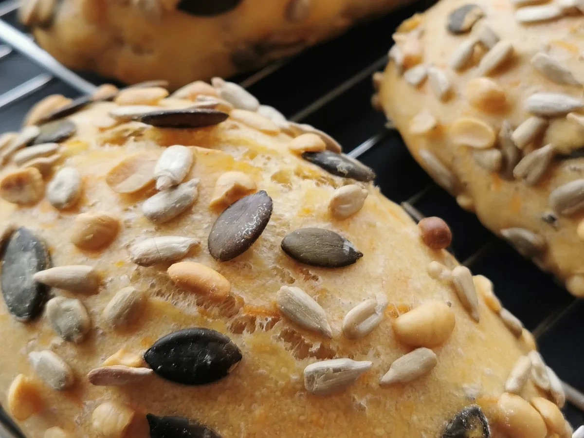 Möhrenbrötchen - Dinkelmehl mit 10 g Hefe - Rezept - Bild Nr. 2