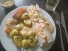 Lachsfilet mit Spargel und Weißwein-Butter-Sauce - Rezept - Bild Nr. 2