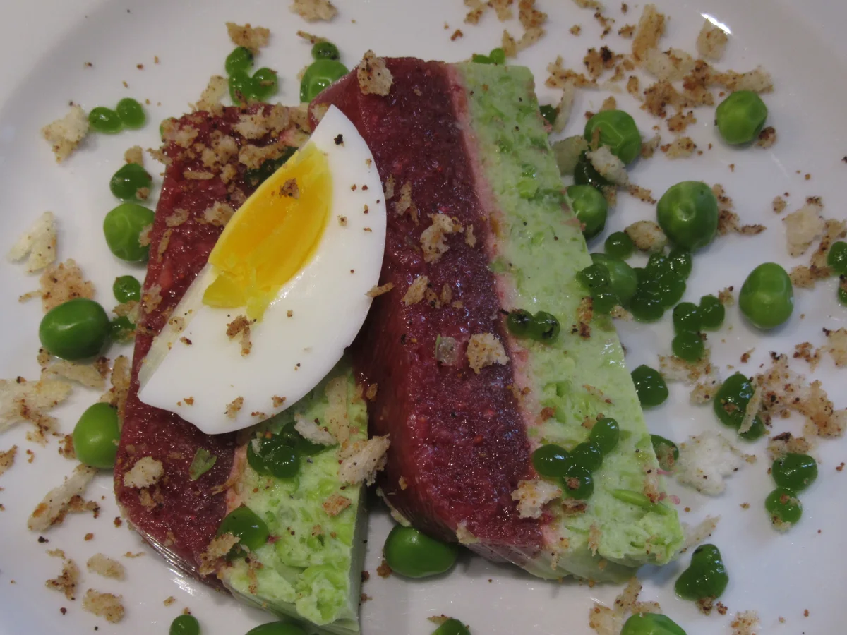 Rezept: Erdbeer-Erbsen-Terrine mit Deko Bild Nr. 15837 Erdbeer-Erbsen-Terrine mit Deko - Rezept - Bild Nr. 15837