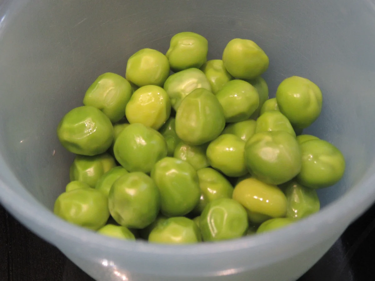 Vorspeisen: Erdbeer-Erbsen-Terrine mit Deko - Rezept - Bild Nr. 15839