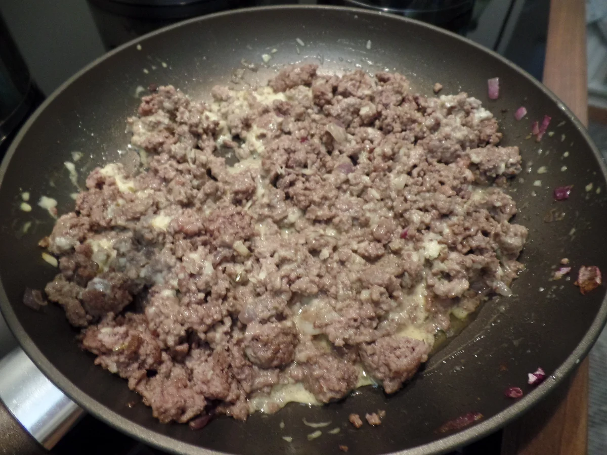 Rezept: Kartoffel-Hack-Gratin mit Spargel und einer cremiger Sauce Bild Nr. 15860 Kartoffel-Hack-Gratin mit Spargel und einer cremiger Sauce - Rezept - Bild Nr. 15860