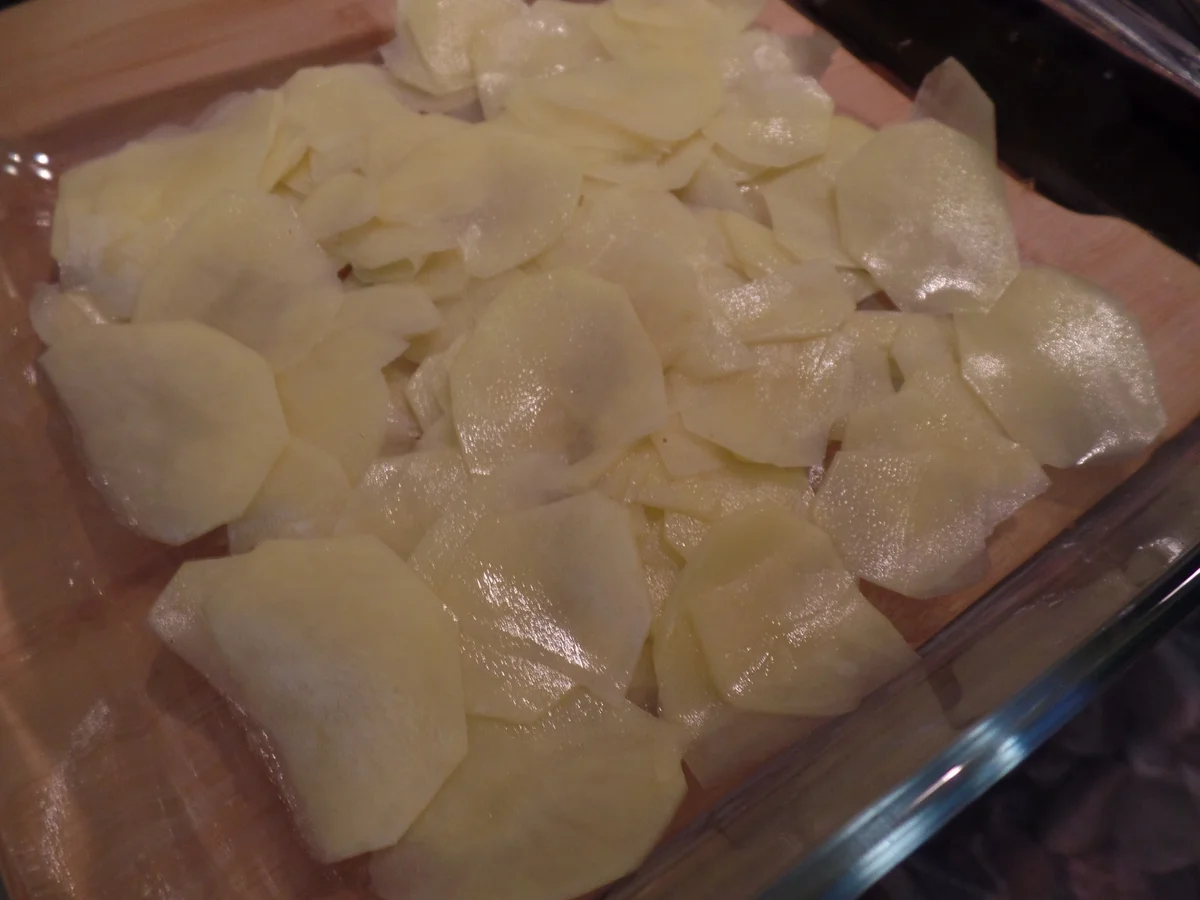 Rezept: Kartoffel-Hack-Gratin mit Spargel und einer cremiger Sauce Bild Nr. 15868 Kartoffel-Hack-Gratin mit Spargel und einer cremiger Sauce - Rezept - Bild Nr. 15868