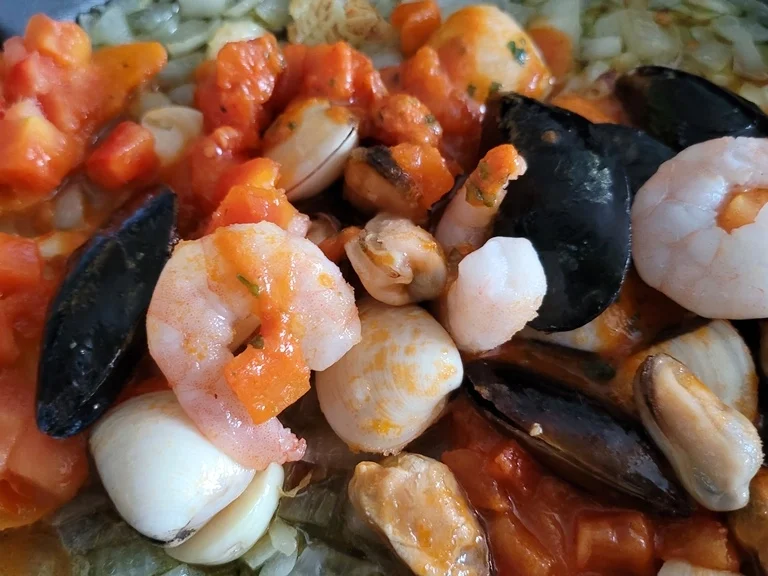 Meeresfrüchte und Pasta zur Speed Challenge 06/2022 - Rezept - Bild Nr. 15920
