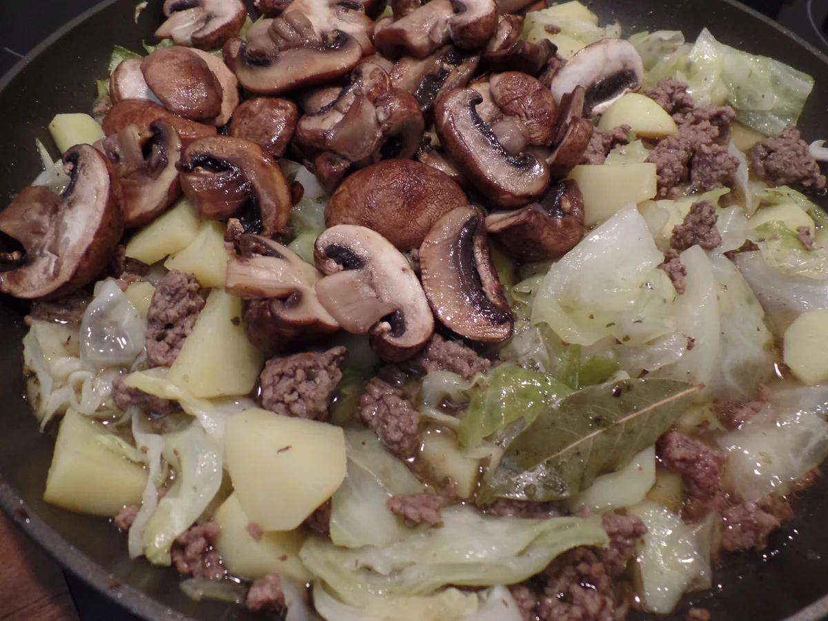 Rezept: Jäger-Pfanne Bild Nr. 15928 Jäger-Pfanne - Rezept - Bild Nr. 15928