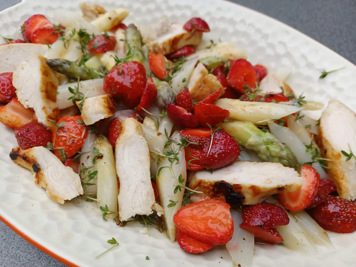 Spargelsalat zur kochbar Challenge Juni 2022 - Rezept - Bild Nr. 15920