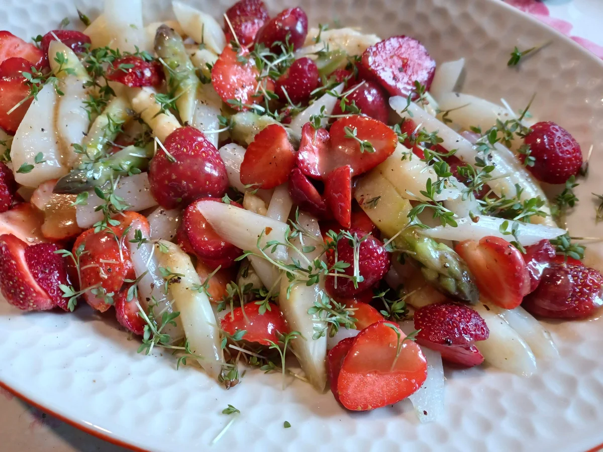 Spargelsalat zur kochbar Challenge Juni 2022 - Rezept - Bild Nr. 15925