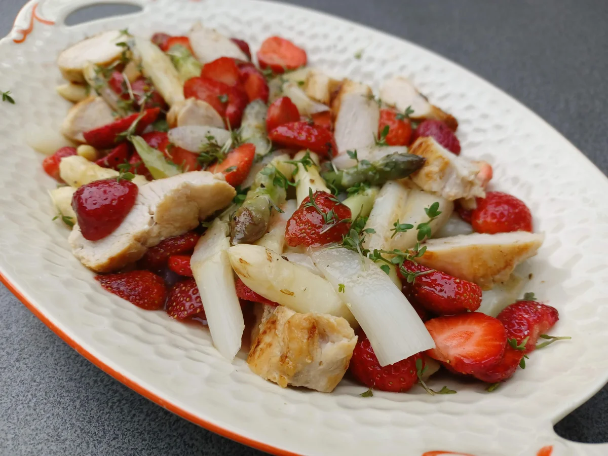 Spargelsalat zur kochbar Challenge Juni 2022 - Rezept - Bild Nr. 15928