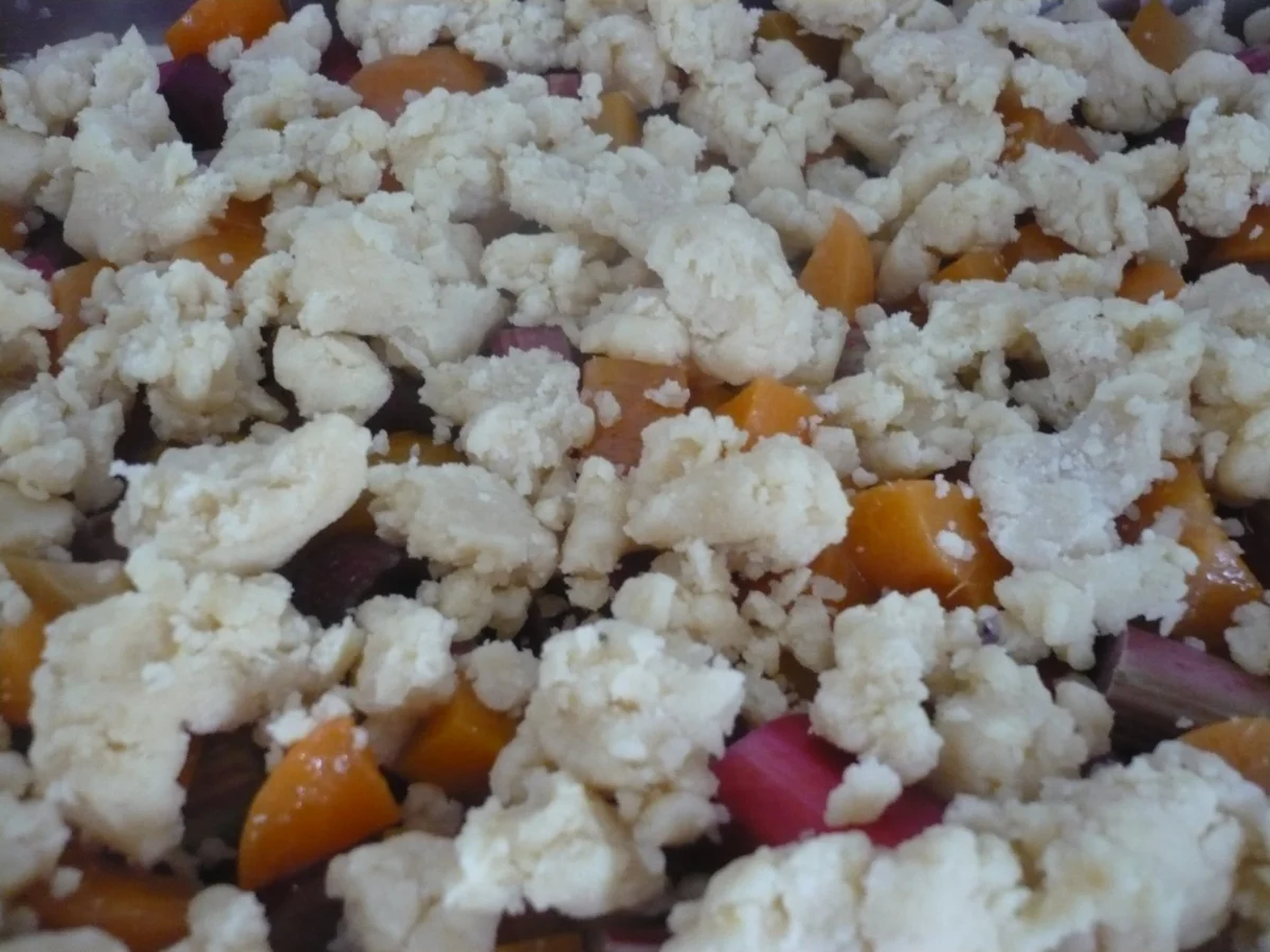 Rezept: Rhabarberkuchen mit Marzipanstreusel Bild Nr. 15930 Rhabarberkuchen mit Marzipanstreusel - Rezept - Bild Nr. 15930