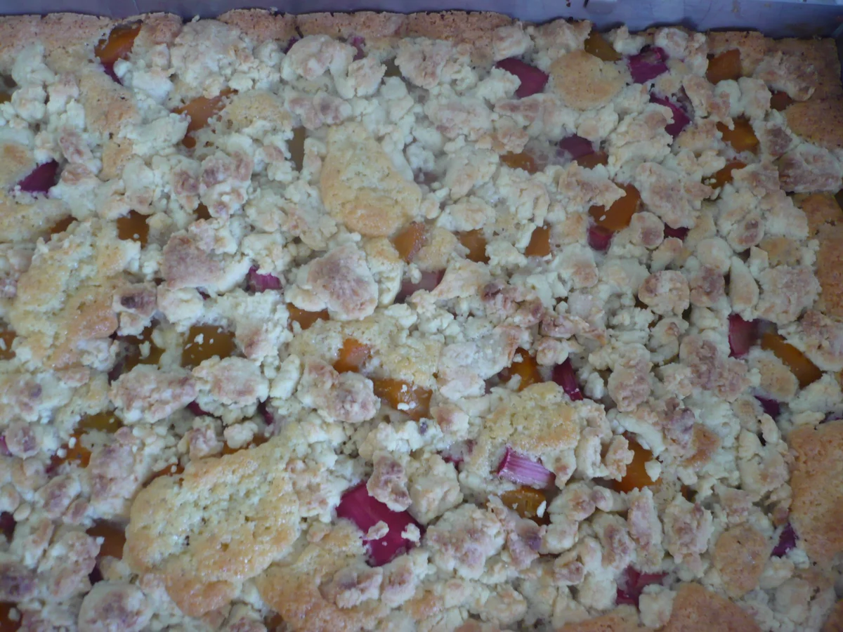 Rezept: Rhabarberkuchen mit Marzipanstreusel Bild Nr. 15931 Rhabarberkuchen mit Marzipanstreusel - Rezept - Bild Nr. 15931
