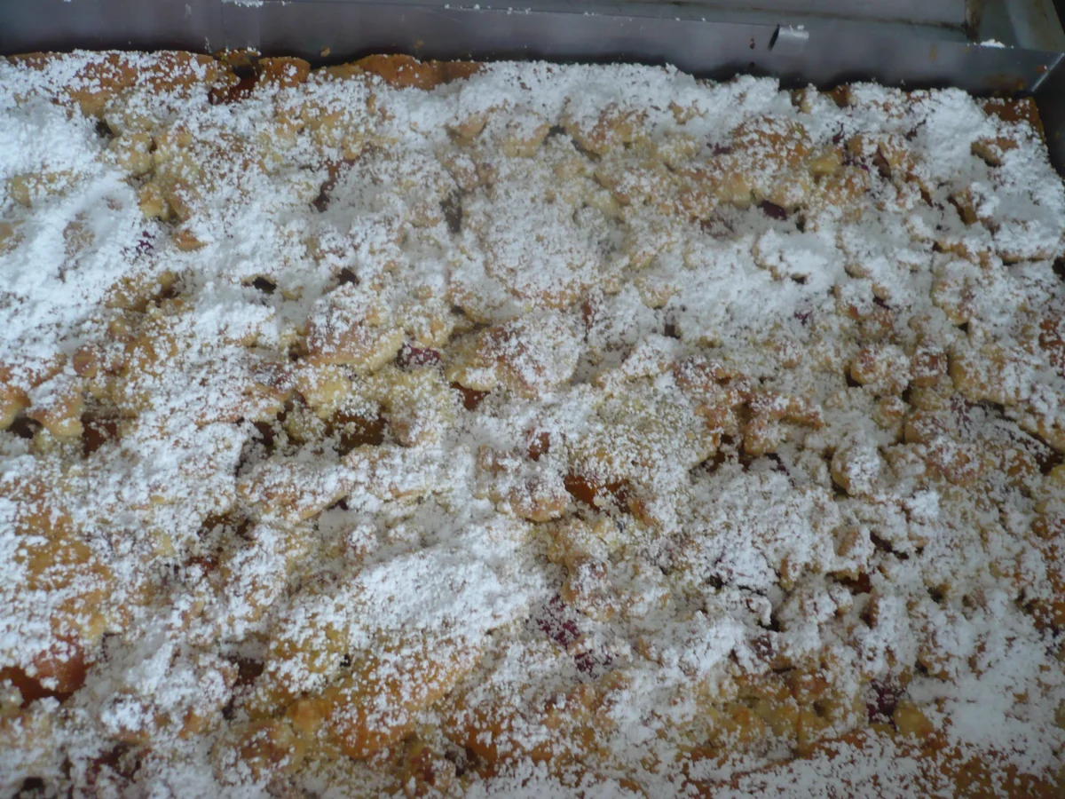 Rezept: Rhabarberkuchen mit Marzipanstreusel Bild Nr. 15932 Rhabarberkuchen mit Marzipanstreusel - Rezept - Bild Nr. 15932