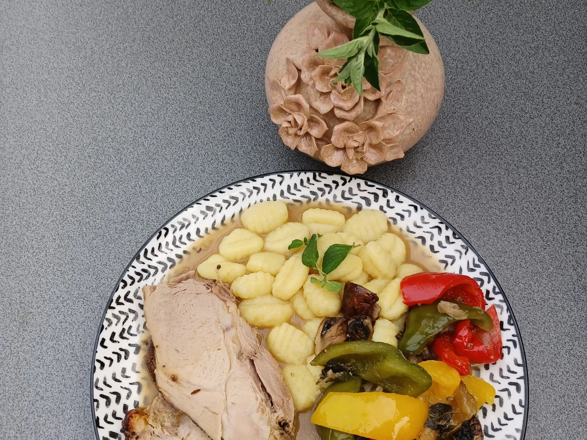 Schweinebraten mit Paprikagemüse - Rezept - Bild Nr. 15923