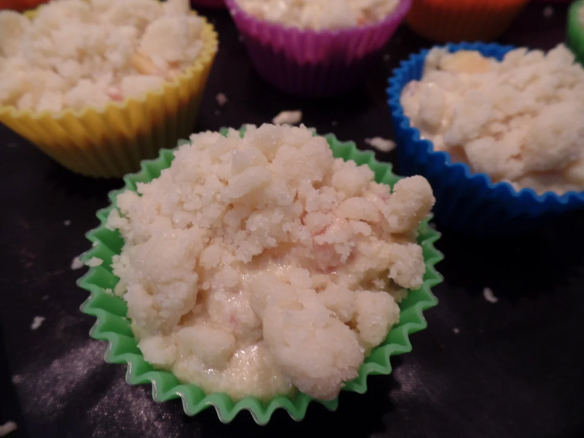 Rezept: Pfirsch-Muffins mit Streusel Bild Nr. 15934 Pfirsch-Muffins mit Streusel - Rezept - Bild Nr. 15934