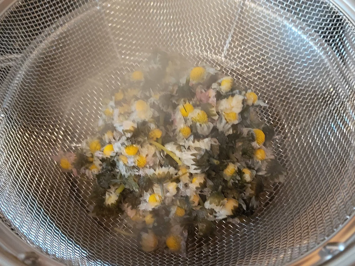 Rezept: Gänseblümchengelee Bild Nr. 8 Gänseblümchengelee - Rezept - Bild Nr. 8