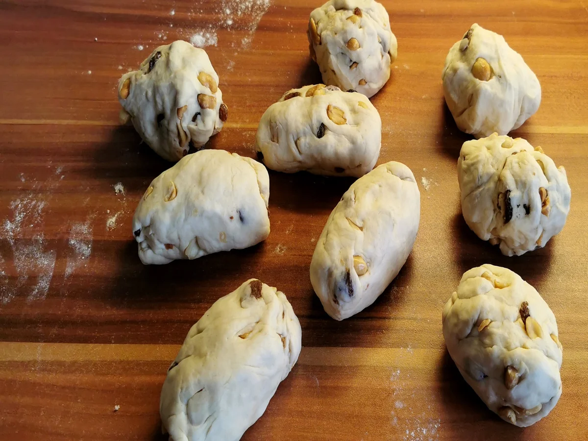 Rezept: Studentenfutter Brötchen Bild Nr. 15958 Studentenfutter Brötchen - Rezept - Bild Nr. 15958