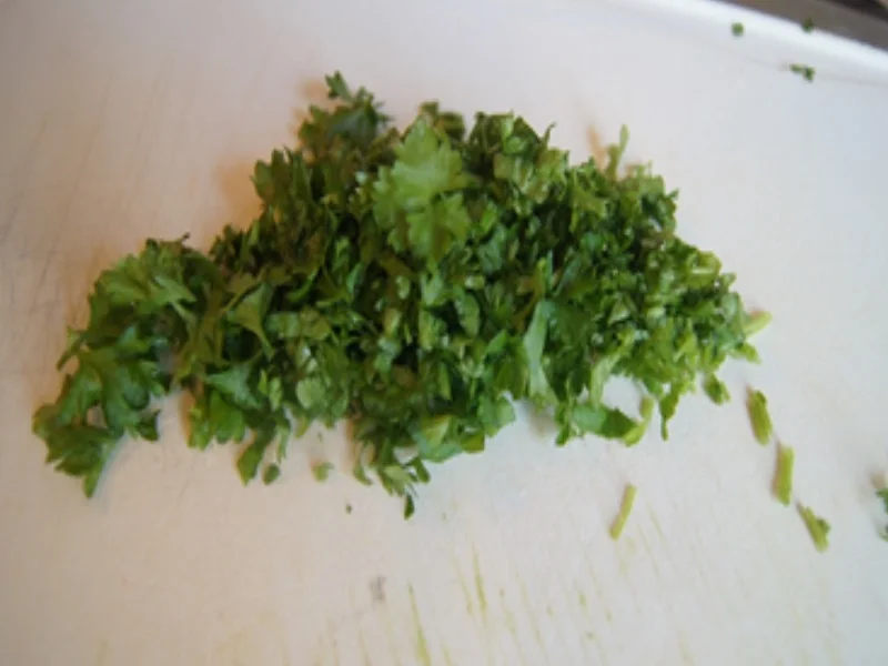 Rezept: Seelachsfilet mit Spargel, Erdbeersauce und Petersilien-Drillingen Bild Nr. 12 Seelachsfilet mit Spargel, Erdbeersauce und Petersilien-Drillingen - Rezept - Bild Nr. 12