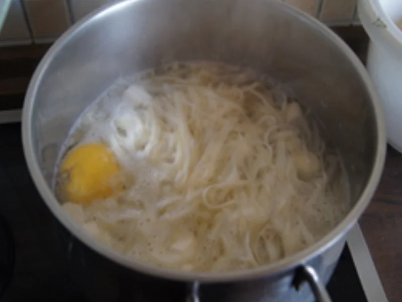 Rezept: Spargel mit schneller Sauce Hollandaise, PROSCIUTTO und Rosmarin-Drillingen Bild Nr. 4 Spargel mit schneller Sauce Hollandaise, PROSCIUTTO und Rosmarin-Drillingen - Rezept - Bild Nr. 4