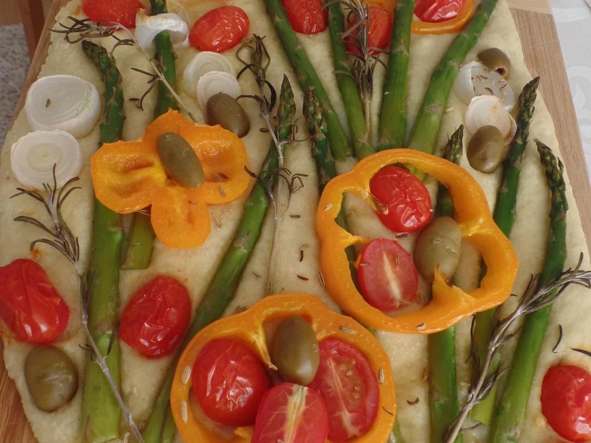 Blumen-Focaccia - Rezept - Bild Nr. 15961