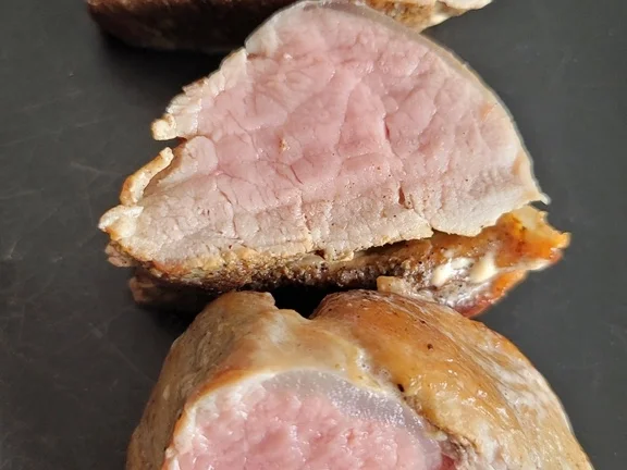 Rezept: Schweinefilet-Rosenkohl-Knödel zur kochbar Challenge 06-2022 Bild Nr. 15966 Schweinefilet-Rosenkohl-Knödel zur kochbar Challenge 06-2022 - Rezept - Bild Nr. 15966