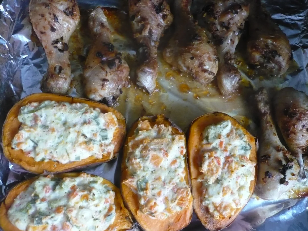 Rezept: Gefüllte Süßkartoffel mit Hähnchenkeulen Bild Nr. 15976 Gefüllte Süßkartoffel mit Hähnchenkeulen - Rezept - Bild Nr. 15976