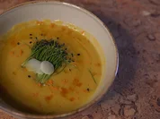 Spargelsuppe mit Kurkuma und Orangenöl - Rezept - Bild Nr. 15972