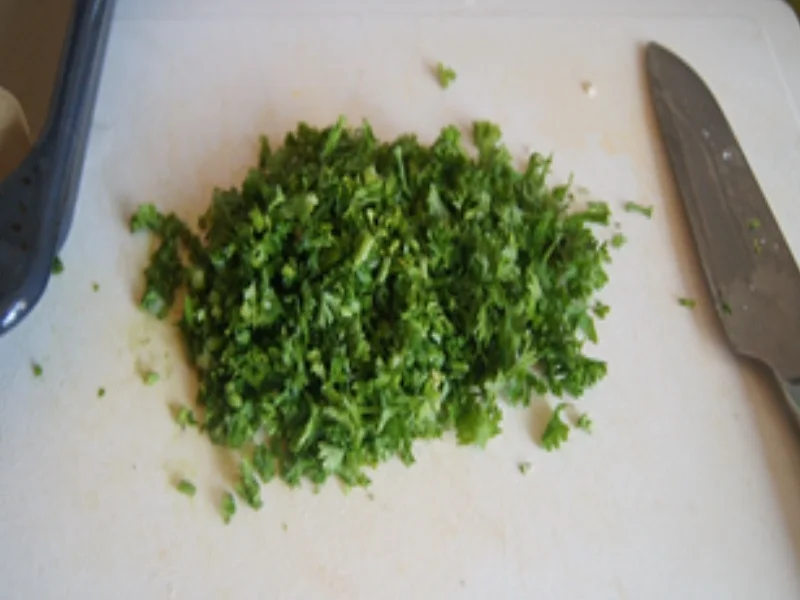 Rezept: Gebackener Blumenkohl mit gelben Drillingen und Petersilien-Sauce Bild Nr. 11 Gebackener Blumenkohl mit gelben Drillingen und Petersilien-Sauce - Rezept - Bild Nr. 11