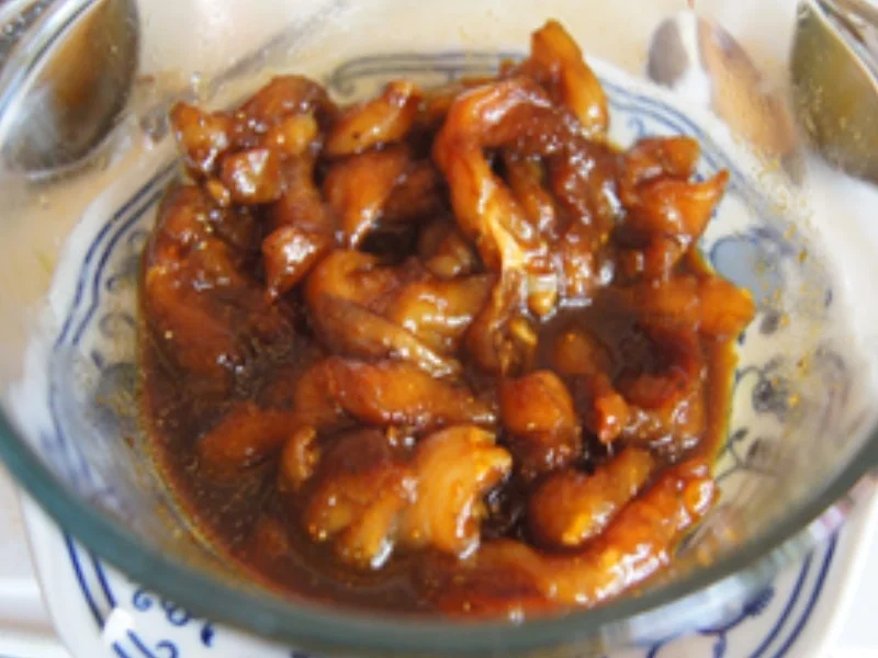 Rezept: Mie-Nudeln nach indonesischer Art Bild Nr. 7 Mie-Nudeln nach indonesischer Art - Rezept - Bild Nr. 7