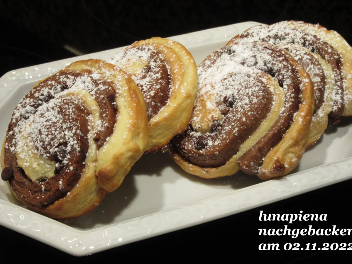 Rezept: BiNe` S SCHOKOROLLEN Bild Nr. 15995 BiNe` S SCHOKOROLLEN - Rezept - Bild Nr. 15995