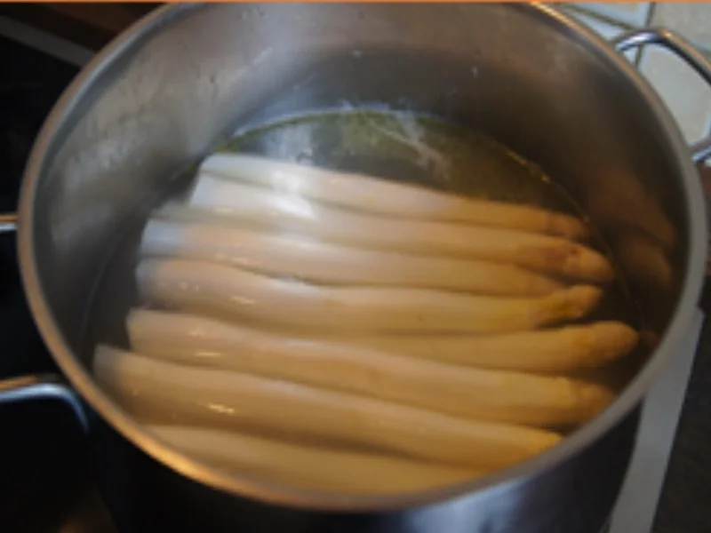 Backofenforelle mit Spargel und brauner Butter - Rezept - Bild Nr. 8