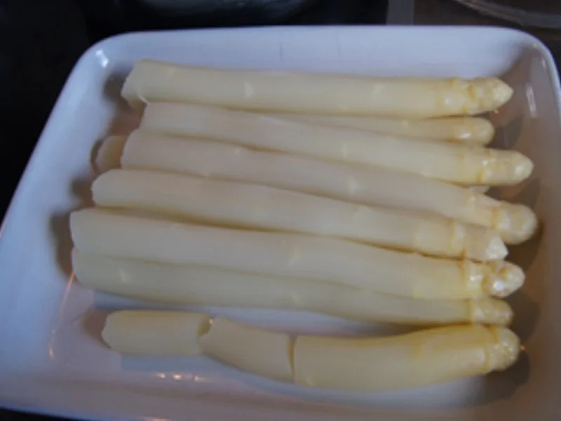Backofenforelle mit Spargel und brauner Butter - Rezept - Bild Nr. 9